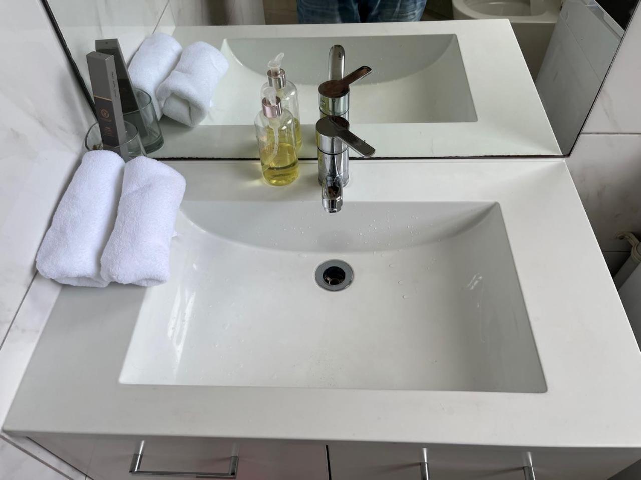 Totara Vale, Free Coffee, Parking And Wifi, Near Glenfield Mall And Highway 18,1 Auckland Exterior foto